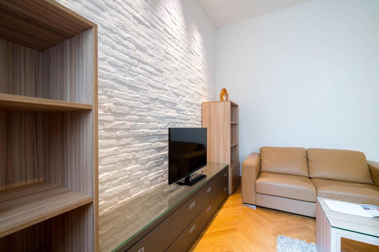 Residence, Hall - Parliament Aparthotel Viena