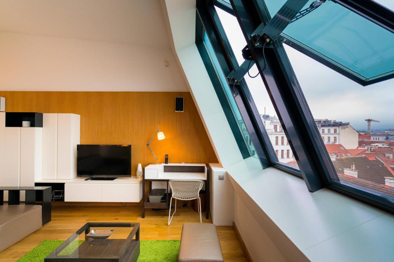 Residence, Hall - Parliament Viena